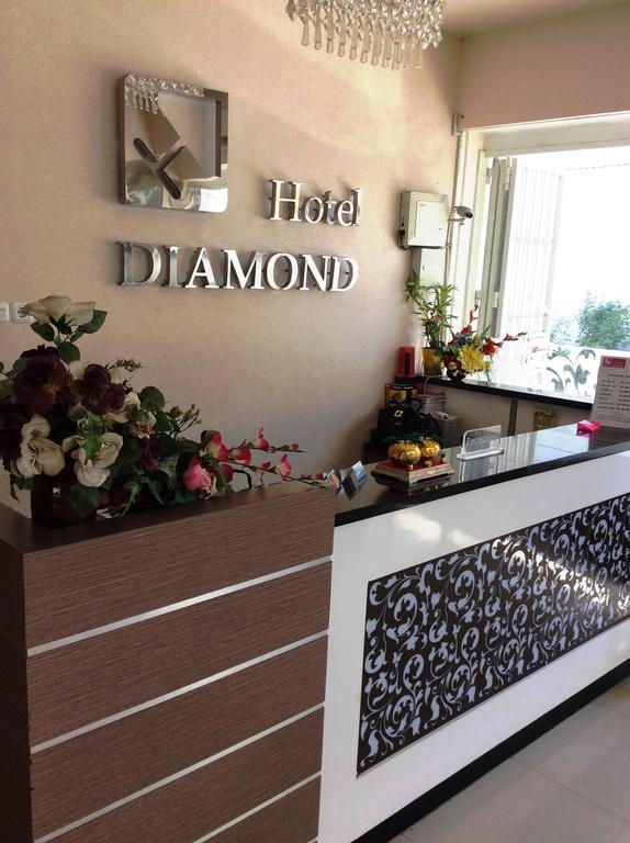 Hotel Diamond Makassar Bagian luar foto