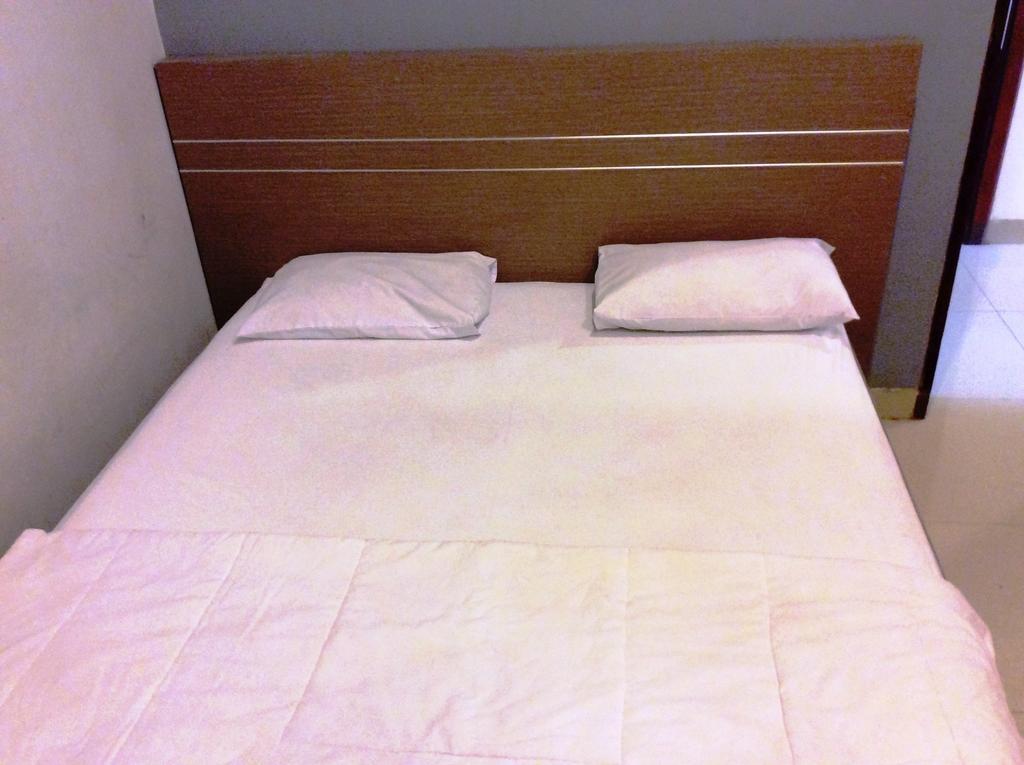 Hotel Diamond Makassar Ruang foto